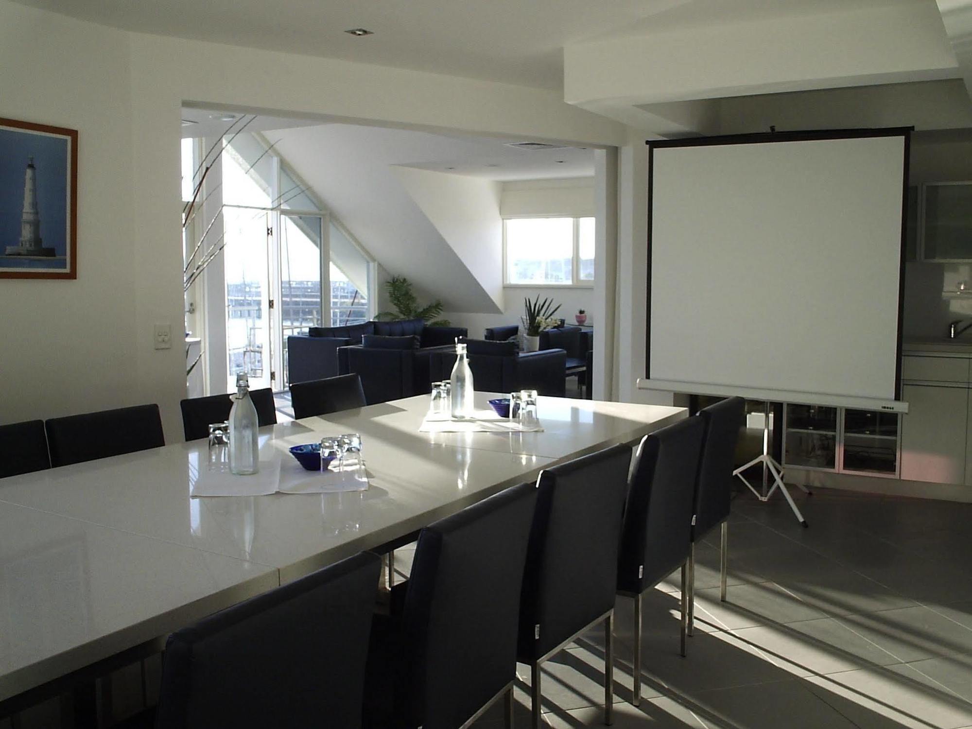 Aligned Corporate Residences Williamstown Extérieur photo